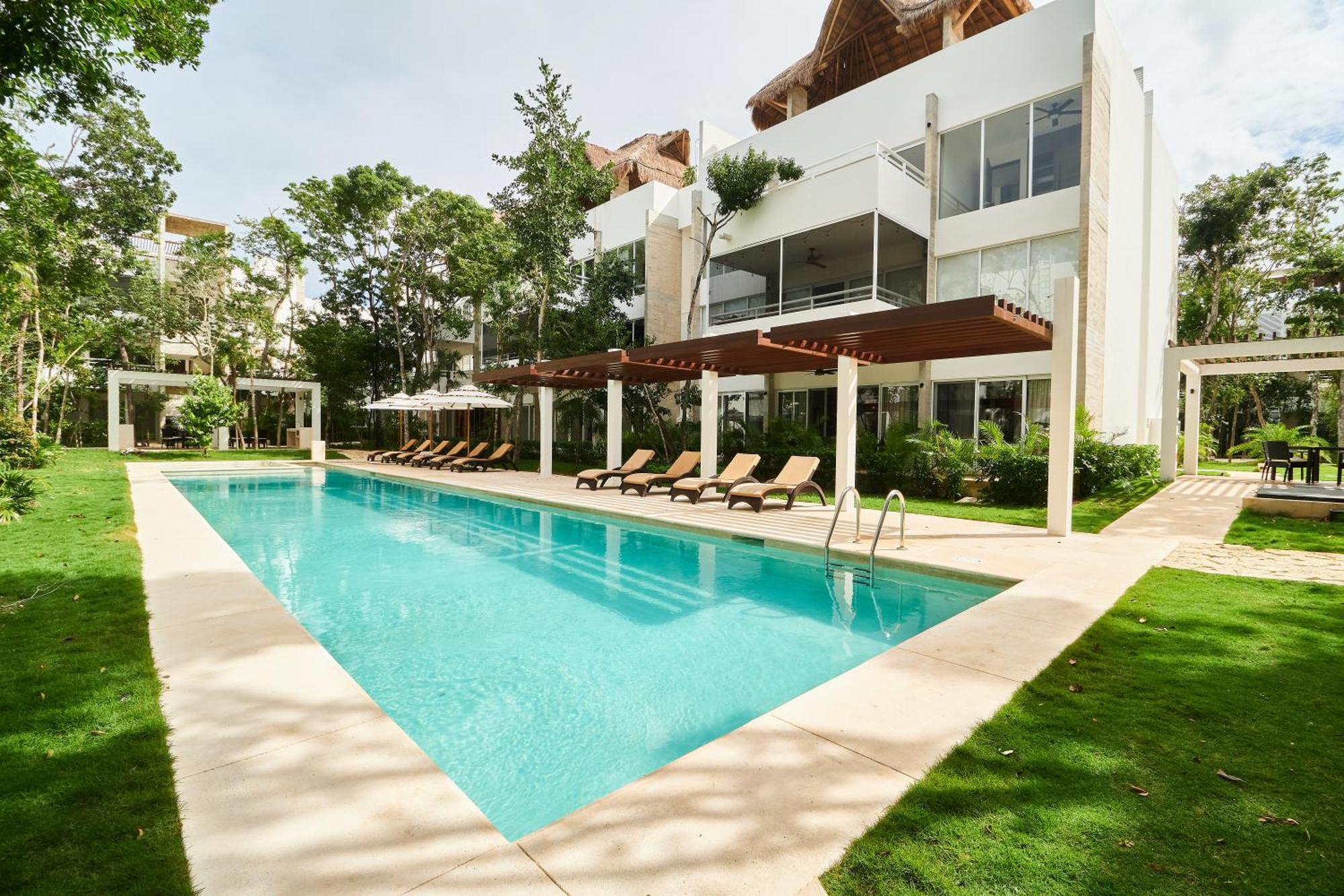 With 2 Pools, Gym, Yoga Deck And Bbq Grill Appartamento